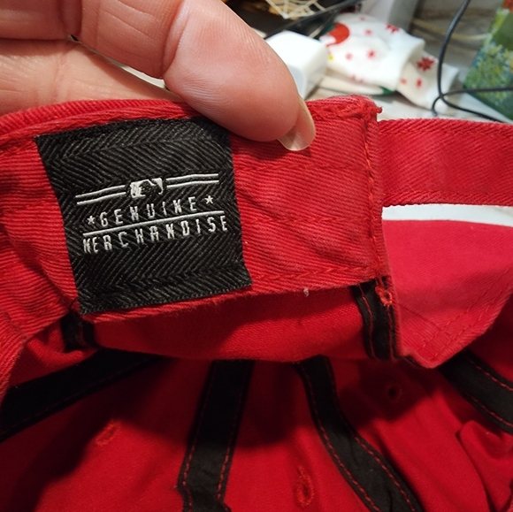 Genuine Merchandise Cincinnati Reds Cap - Picture 4 of 6